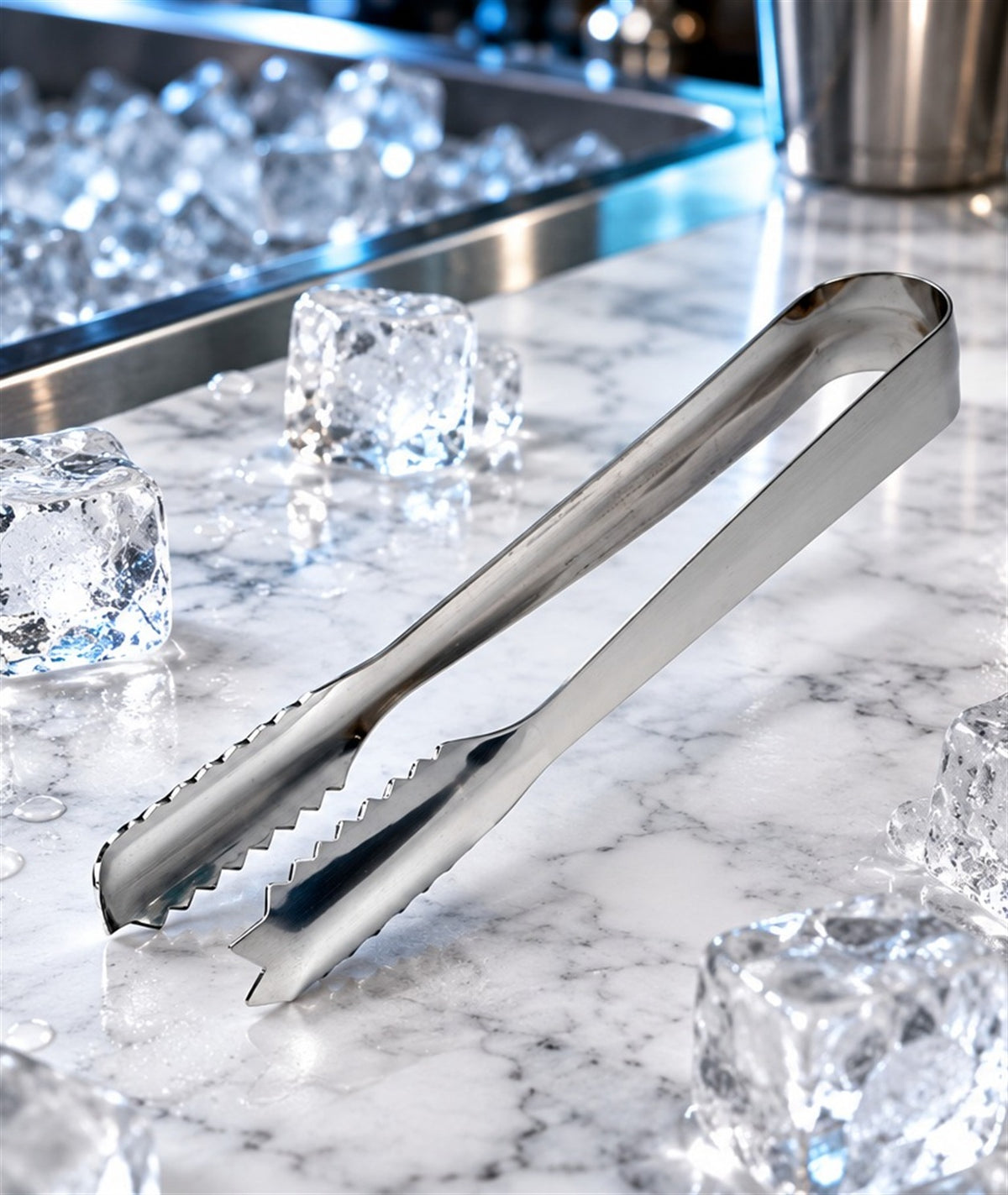 Pince à glace Genware EU 17,8 cm, vu de face sur fond clair