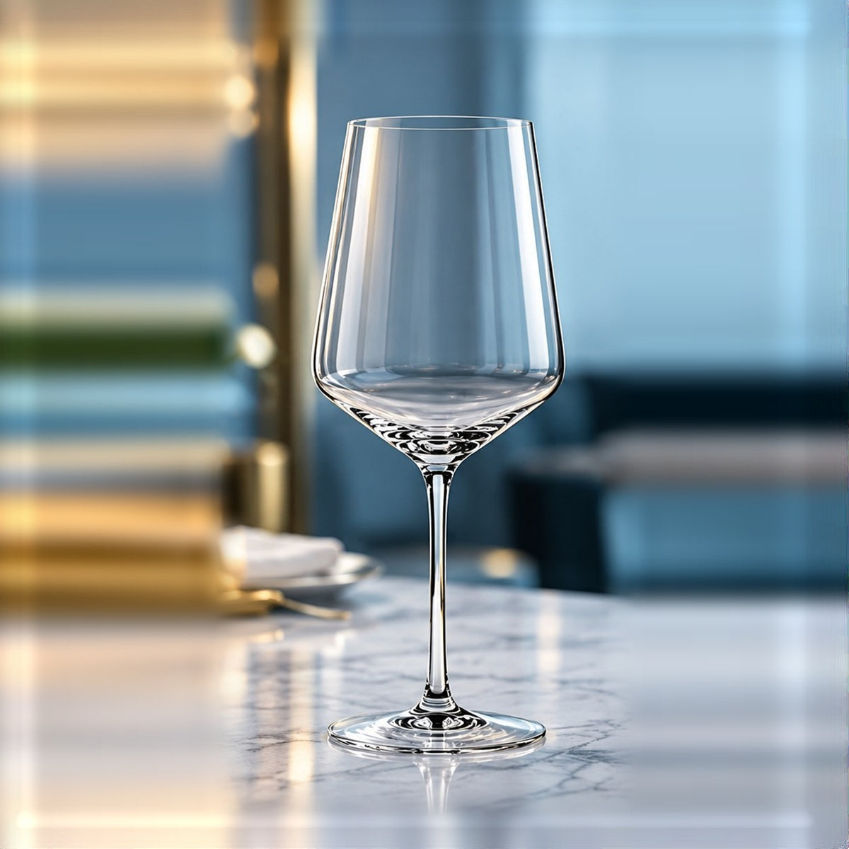 Verre à vin Spiegelau Style 44 cl, vu de face sur fond clair