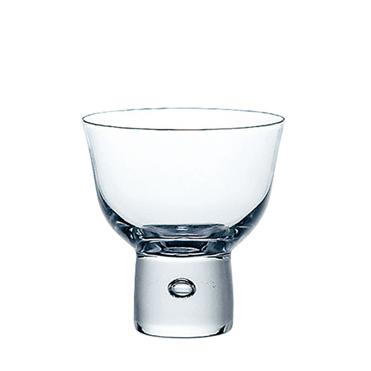Verre cocktail glass Toyo-Sasaki Sake Cup, photo fournisseur sur fond blanc
