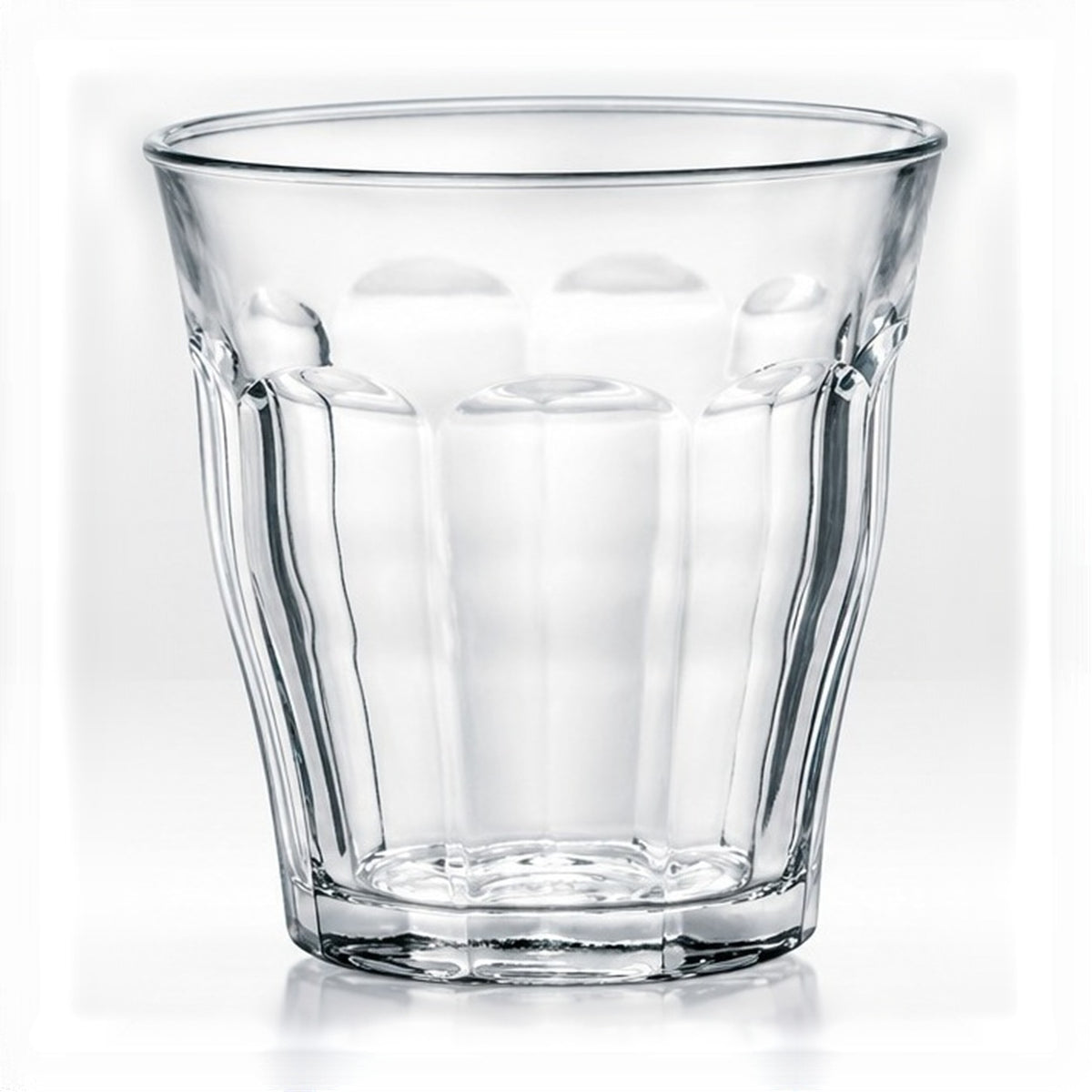 Long drink Duralex Picardie 31 cl, vu de face sur fond clair