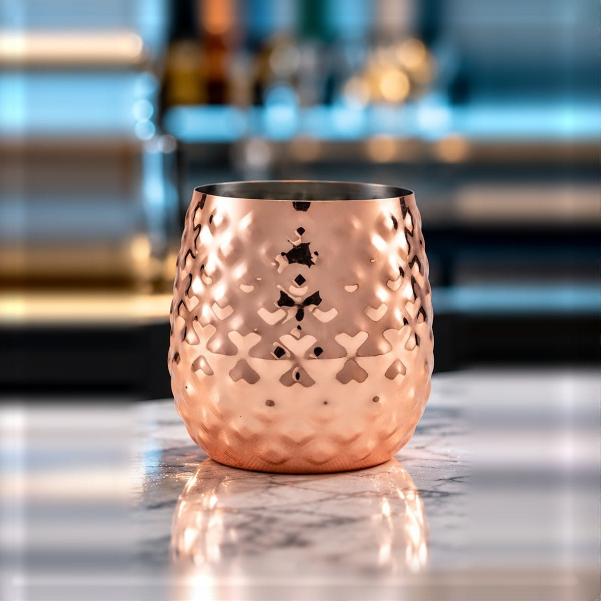 Julep Genware EU Pineapple 44 cl, vu de face sur fond clair