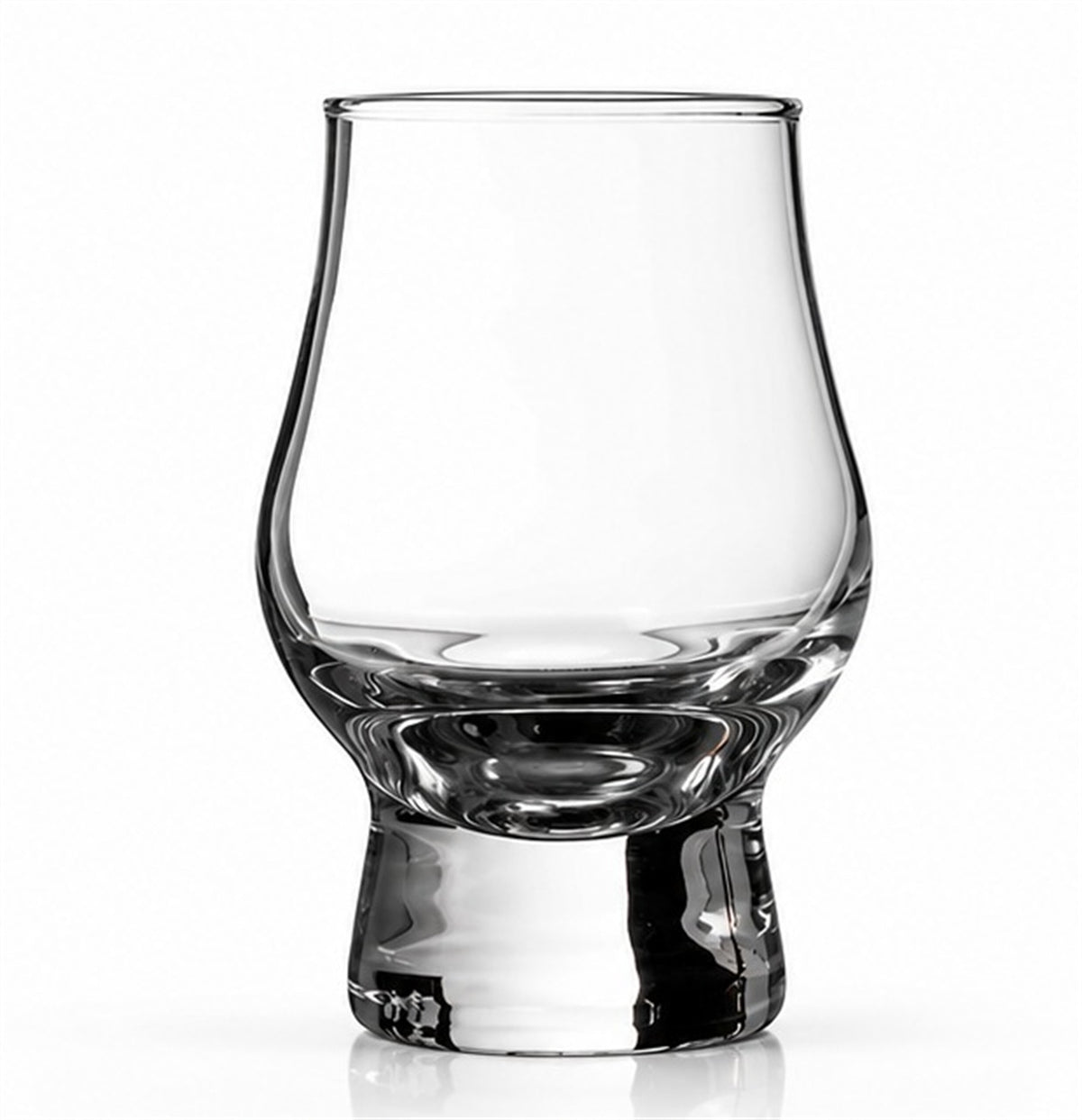 Verre Glencairn Perfect Dram 9 cl, vu de face sur fond clair