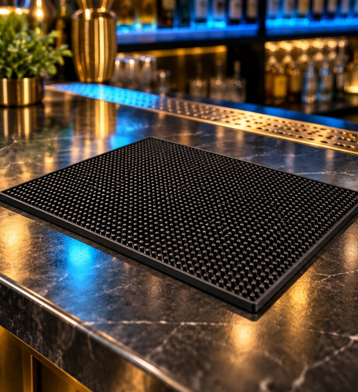 Tapis de bar Beaumont 30 × 45 cm, vu de face sur fond clair
